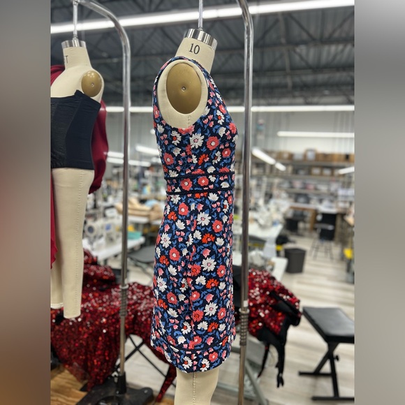 Kate Spade Daisy Jacquard Sheath Dress 6 - Picture 7 of 12